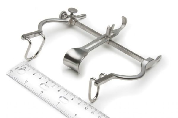 Balfour retractor